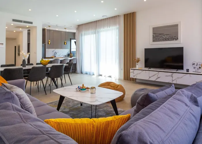 Mandala * 马卡尔斯卡